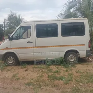 Mercedes-Benz Sprinter 2004 White