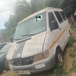 Mercedes-Benz Sprinter 2004 White