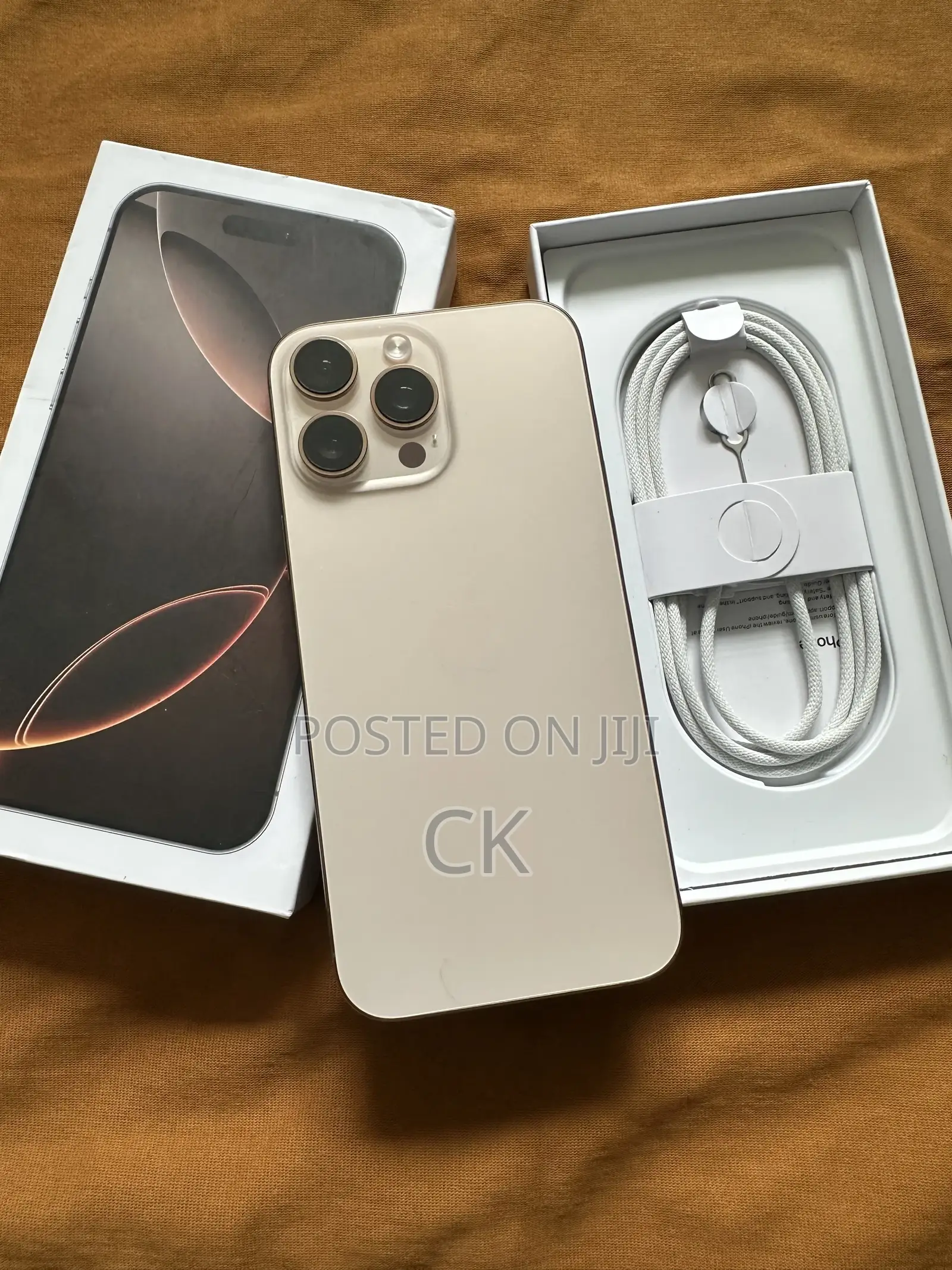 Apple iPhone 16 Pro Max 256 GB Gold