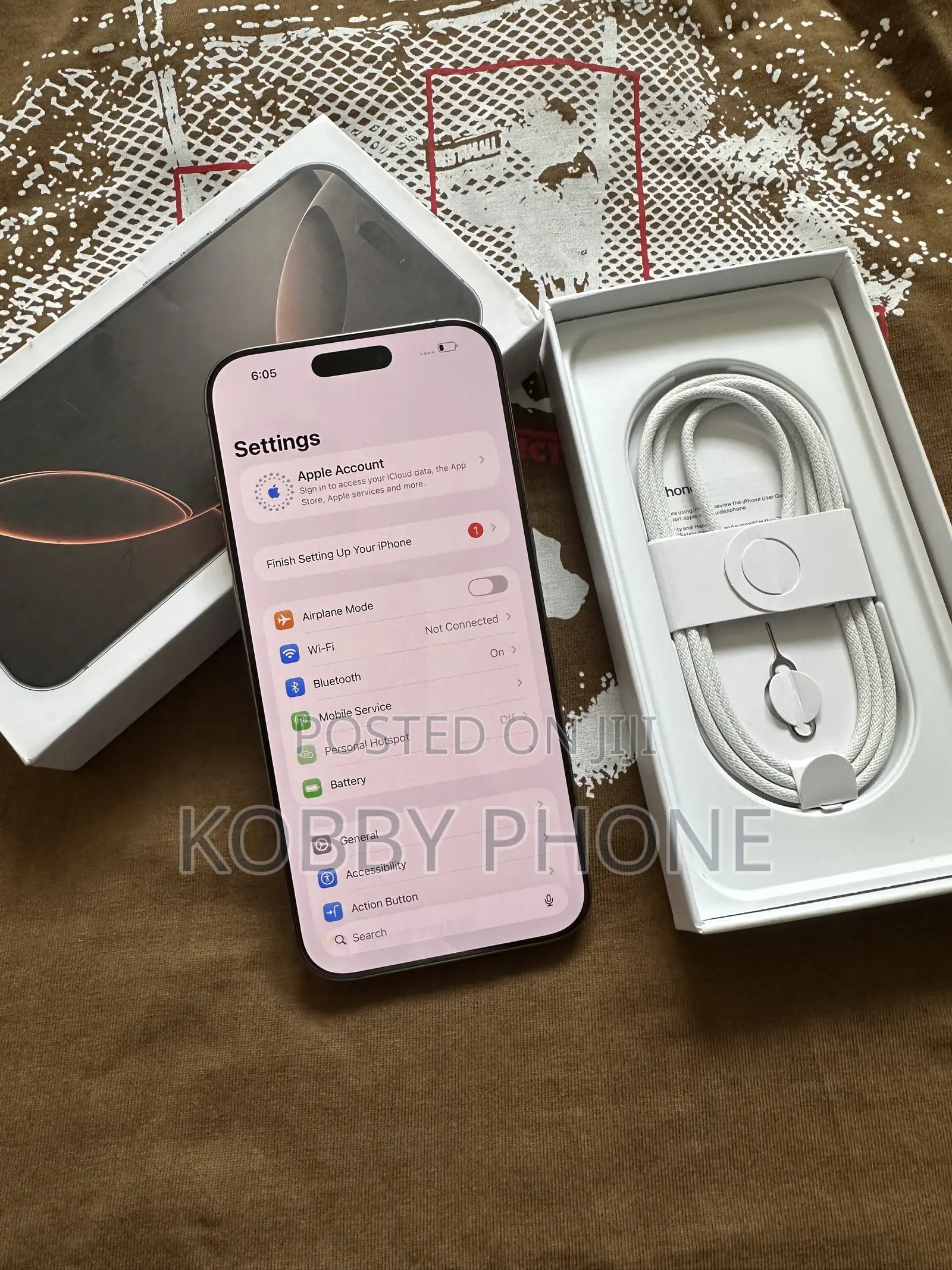 New Apple iPhone 16 Pro Max 512 GB Gold