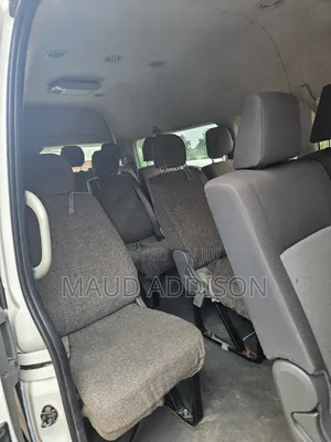 Toyota HiAce 2006 White
