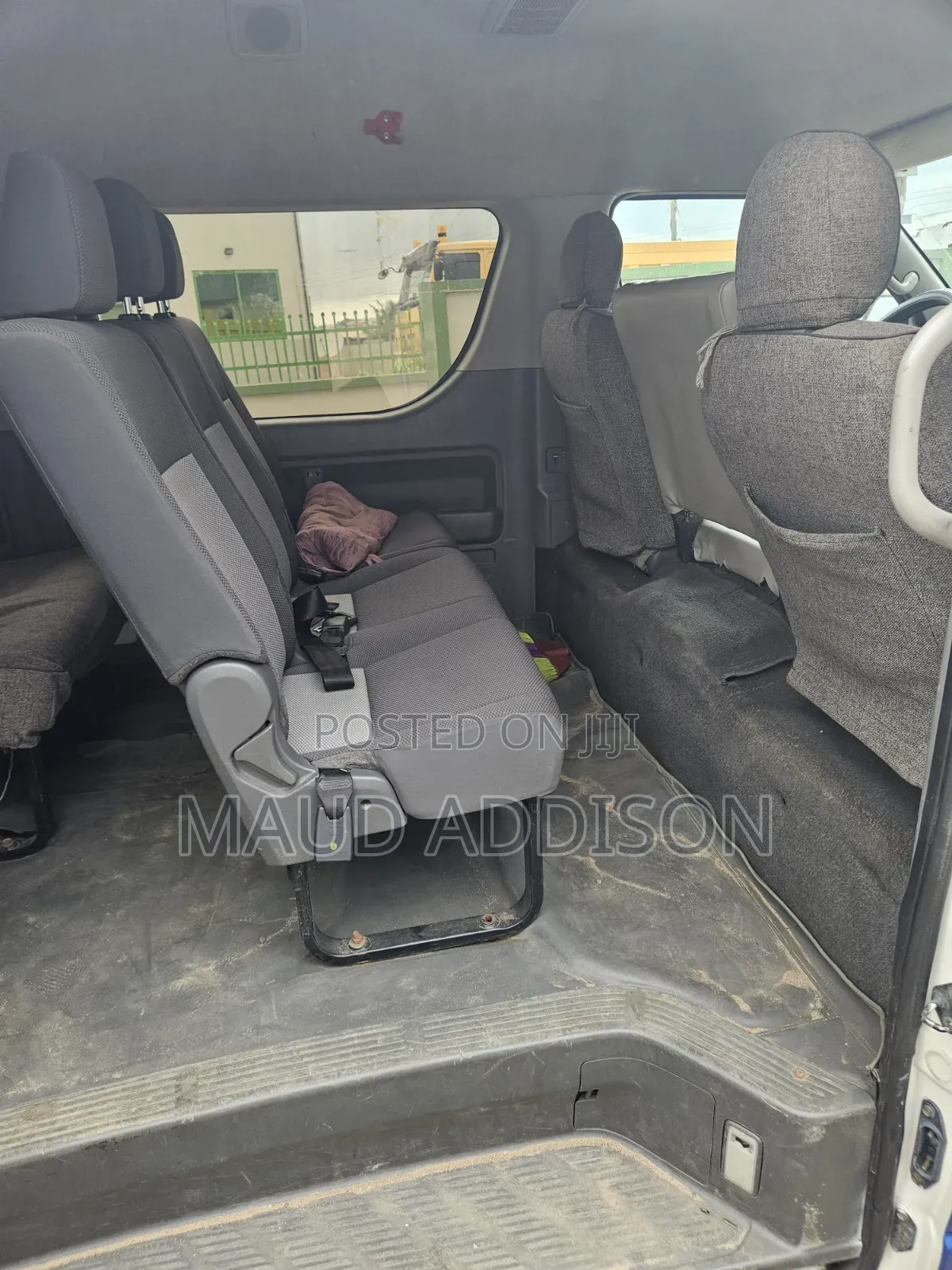 Toyota HiAce 2006 White