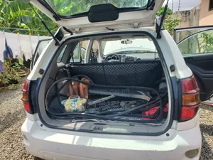 Pontiac Vibe 2008 Off white