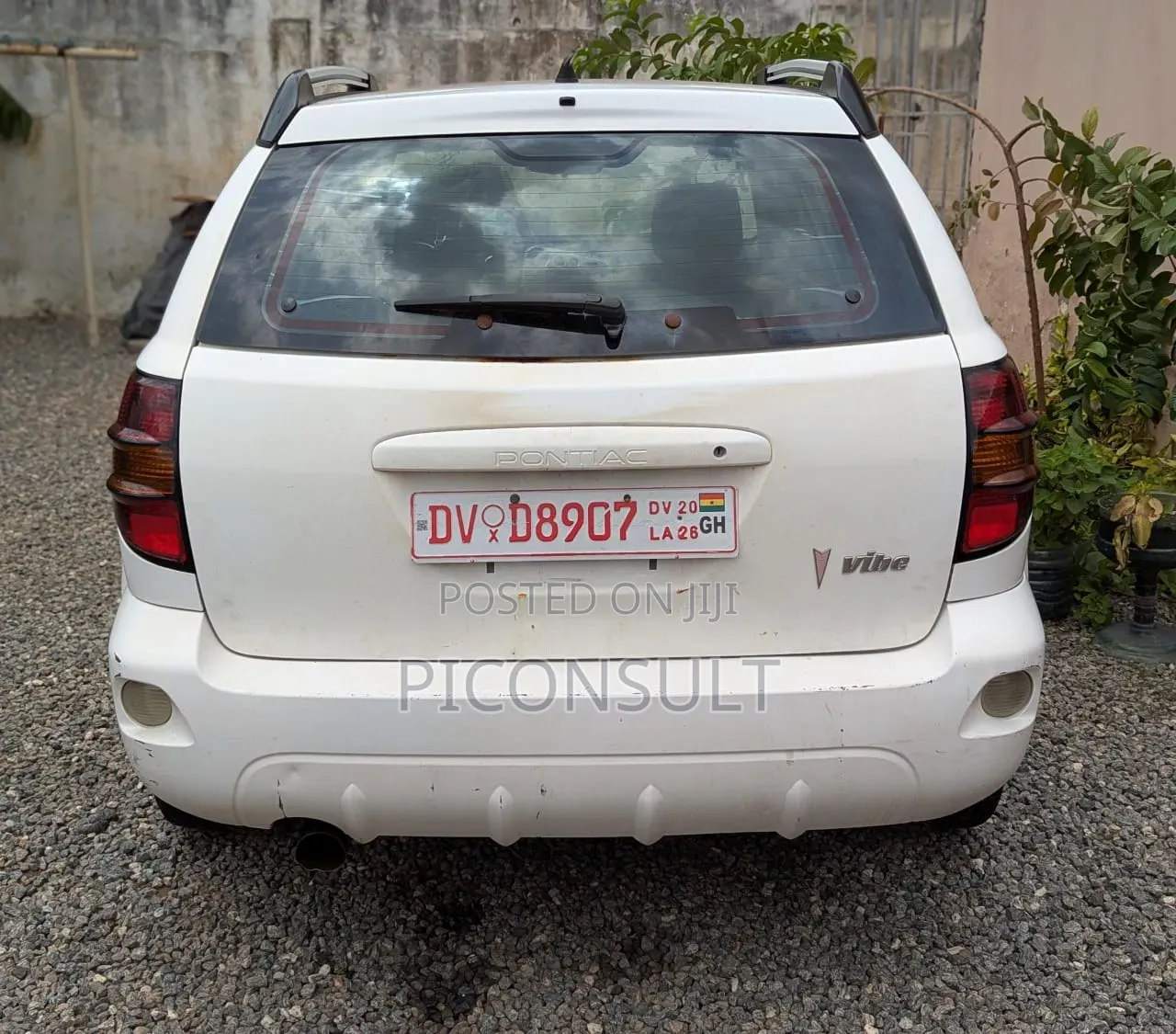 Pontiac Vibe 2008 Off white