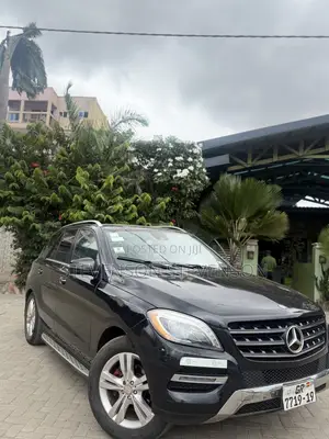 Mercedes-Benz M Class ML350 4MATIC 4dr SUV AWD (3.5L 6cyl 7A) 2014