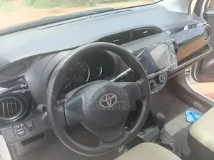 Toyota Vitz 2012 White