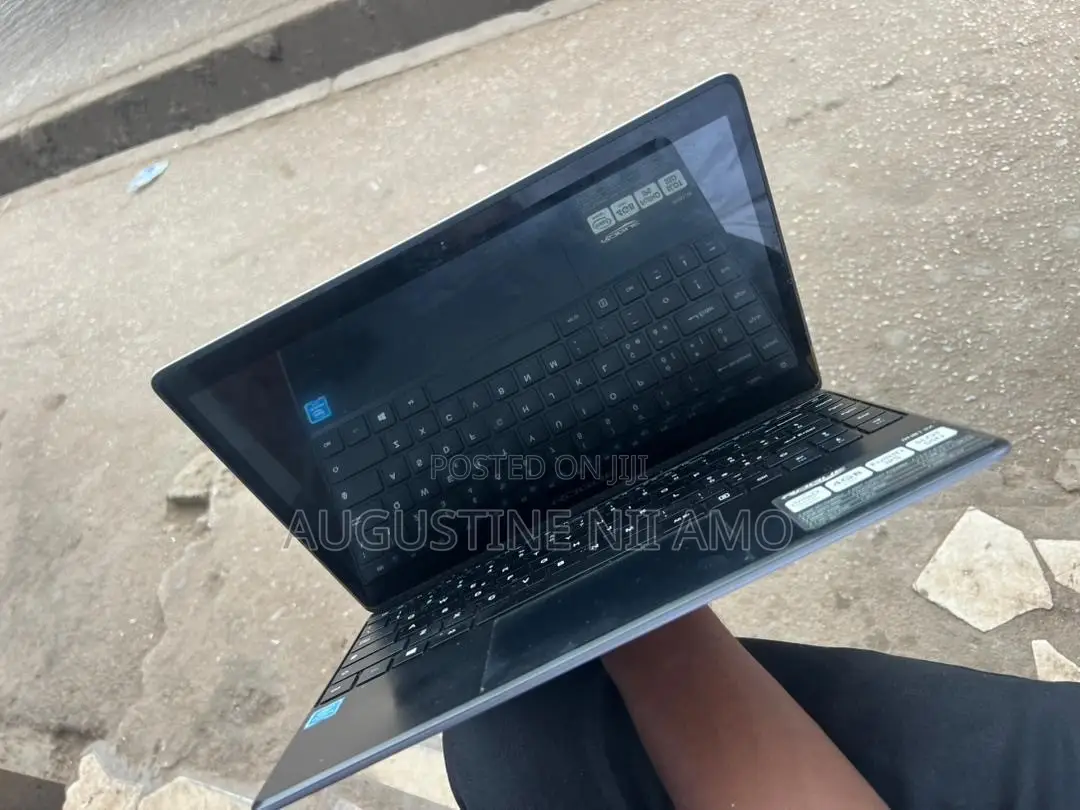 Laptop 4GB Intel SSD 140GB