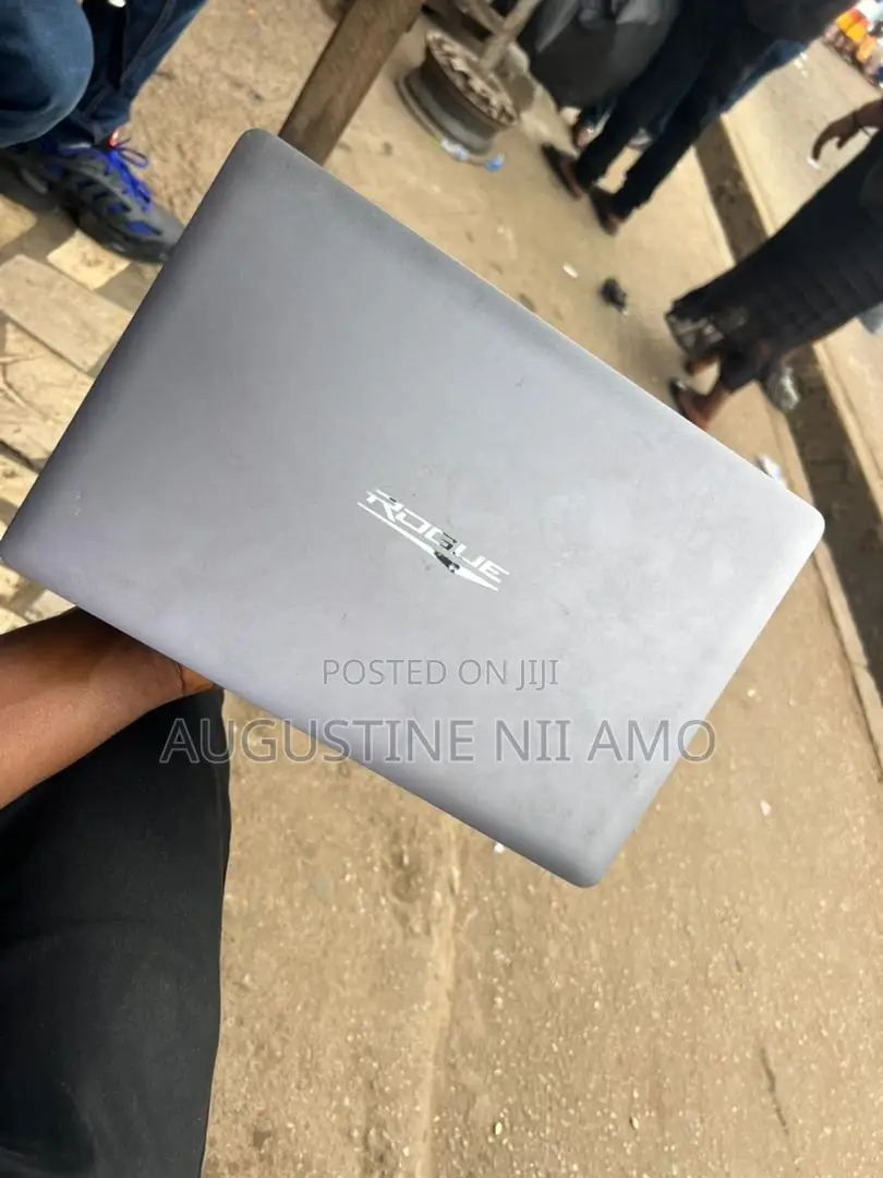 Laptop 4GB Intel SSD 140GB