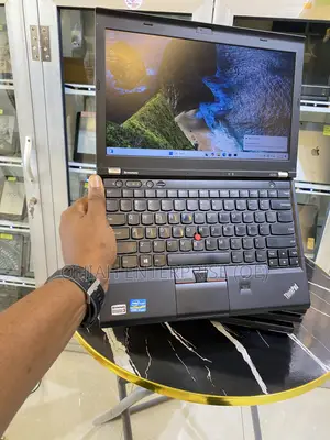 Laptop Lenovo ThinkPad X230 8GB Intel Core i5 HDD 500GB