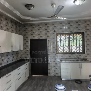 4bdrm Bungalow in Community 25 Tema for rent
