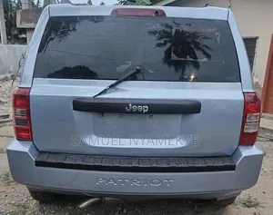 Jeep Patriot 2010 Beige