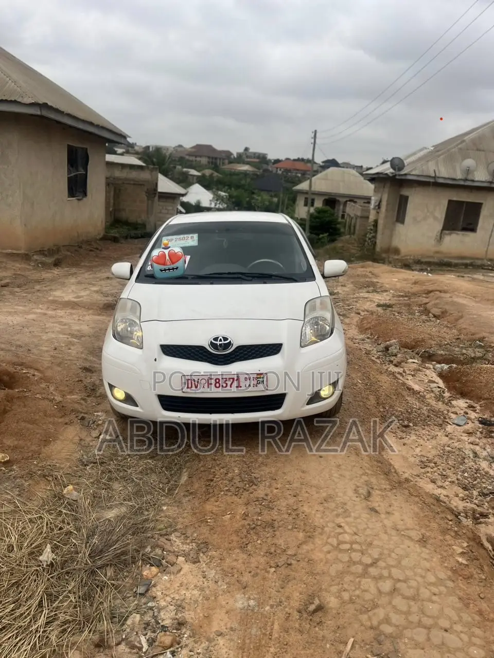 Toyota Yaris 2010 White