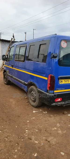 Renault Caravelle 2003 Blue