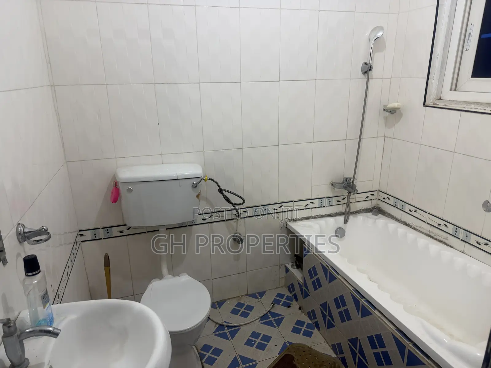 3bdrm Apartment in Daban, Kumasi Metropolitan for rent
