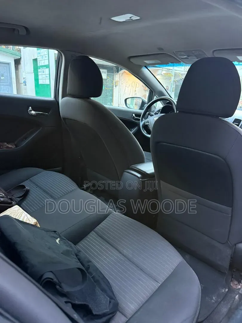 Kia Forte LX Sedan 2015 Gray