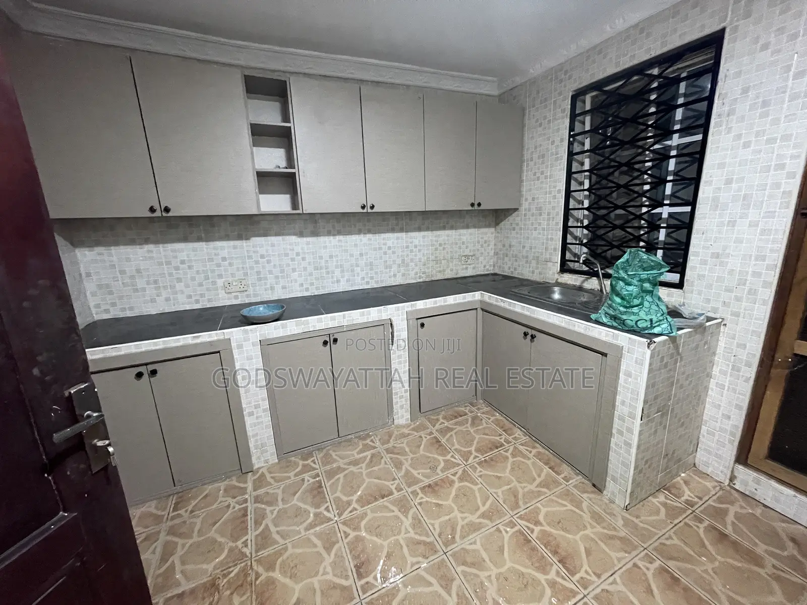 3bdrm Apartment in East Legon, Adjiriganor for rent