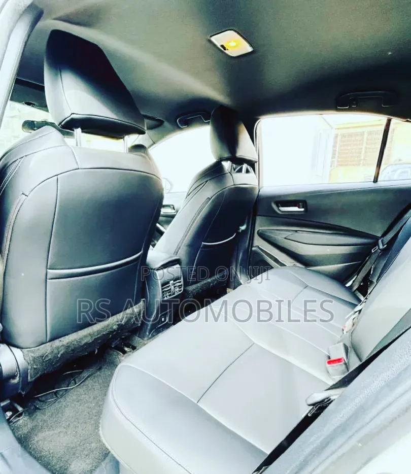 Toyota Corolla Hatchback 2021 White