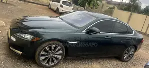Jaguar XF 35t Premium AWD 2017 Green