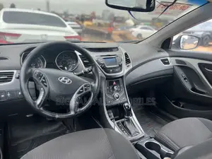 Hyundai Elantra 2015 Silver