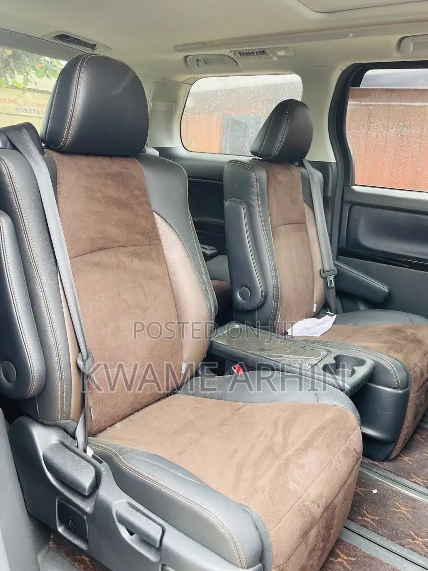 Toyota Alphard 2.4 Petrol FWD 2013 Black