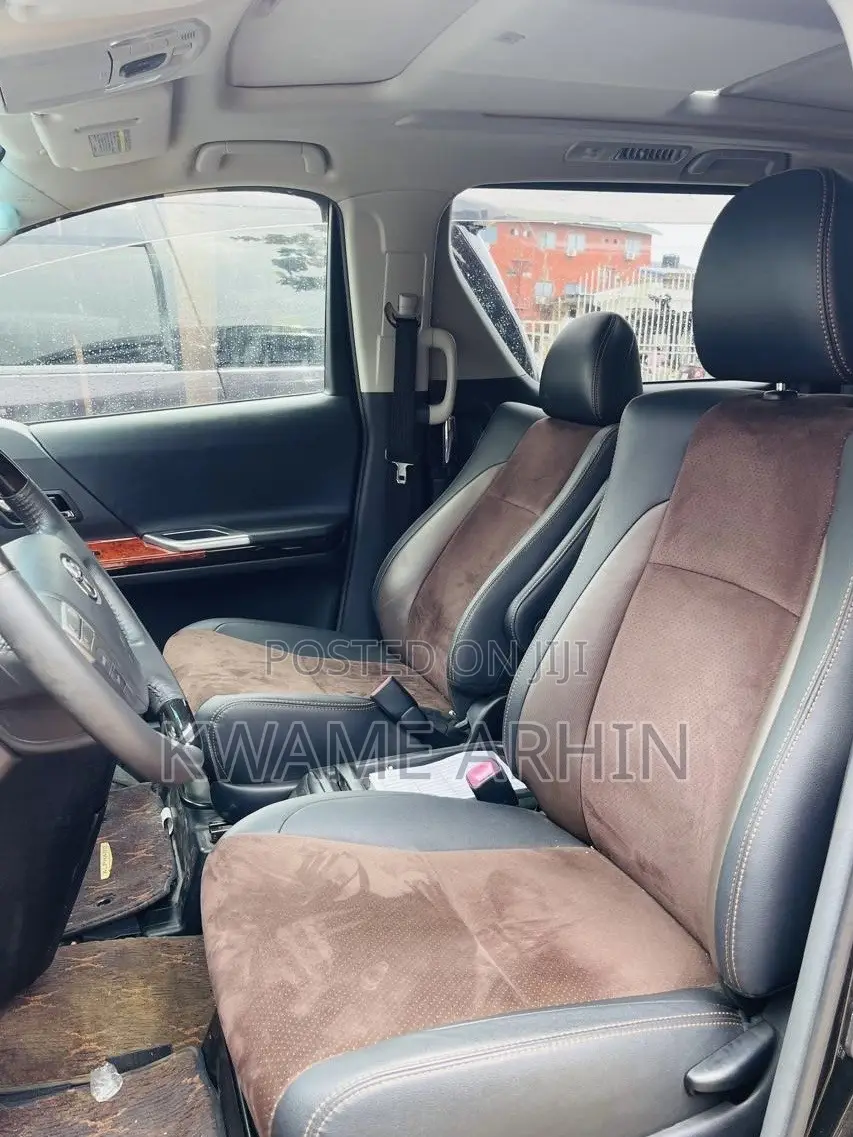 Toyota Alphard 2.4 Petrol FWD 2013 Black