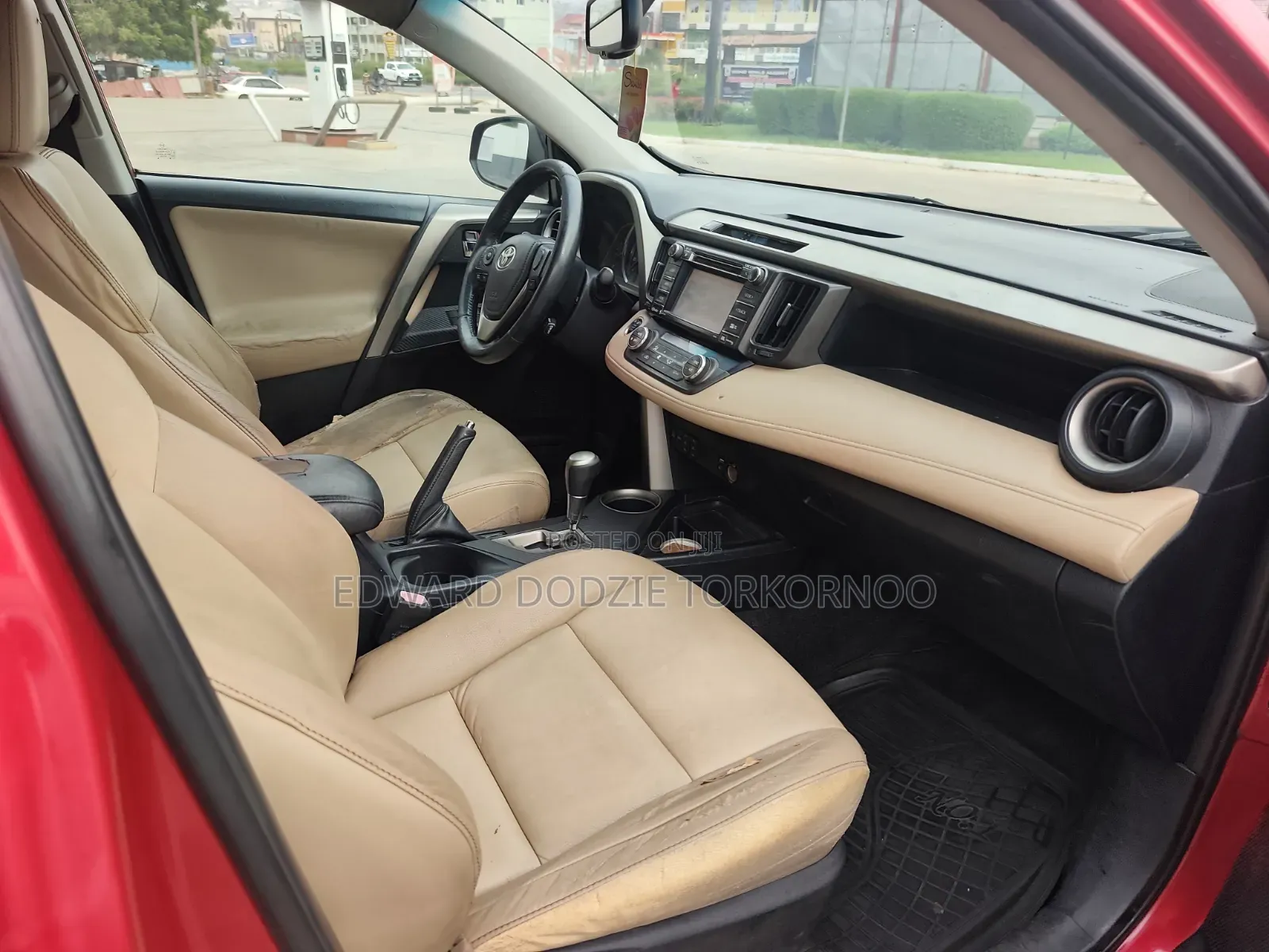 Toyota RAV4 2016 Red