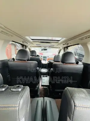 Toyota Alphard 2.4 Petrol FWD 2014 White