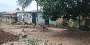 4 Single Room Self-Contain and 2 Uncompleted Single for Sale