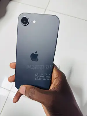 Apple iPhone 16e 128 GB Black