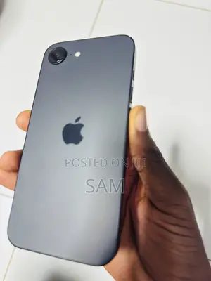 Apple iPhone 16e 128 GB Black