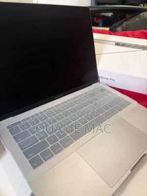 Laptop Apple MacBook Pro 8GB Intel Core i5 SSD 256GB