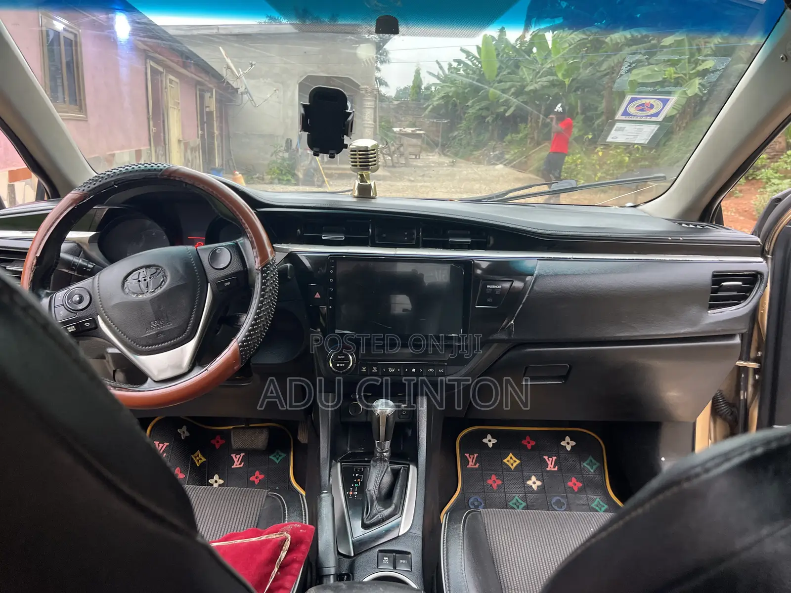 Toyota Corolla 2016 Gold
