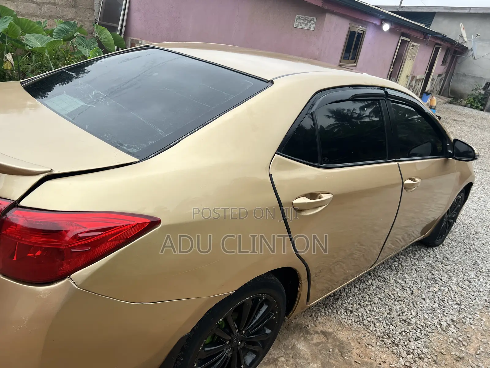 Toyota Corolla 2016 Gold