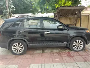 Kia Sorento 2012 Black