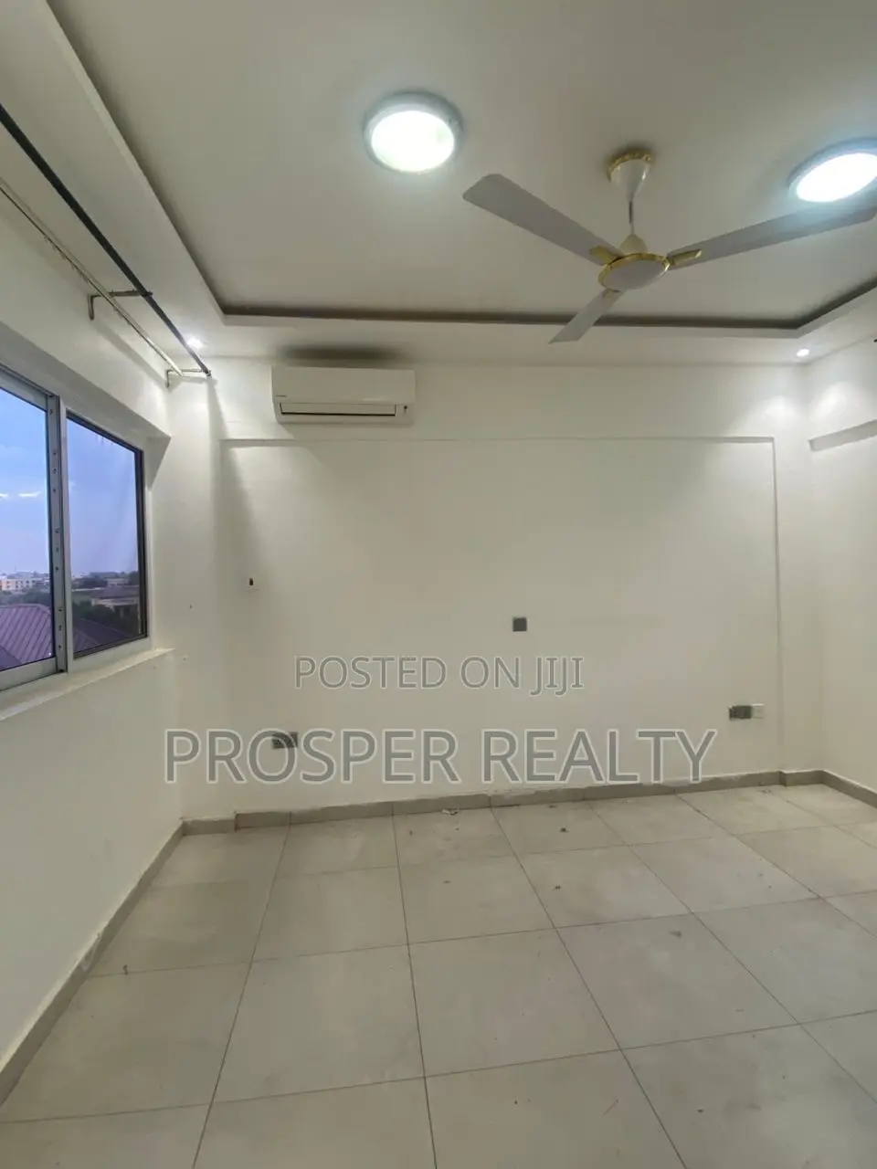 2bdrm Apartment in Borteyman Snnit, Tema Metropolitan for rent