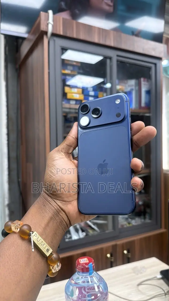Apple iPhone 17 Pro Max 1 TB Blue