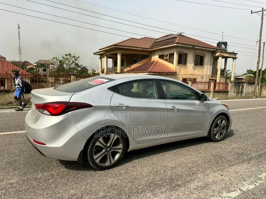 Hyundai Elantra Limited 4dr Sedan (1.8L 4cyl 6A) 2014 Silver