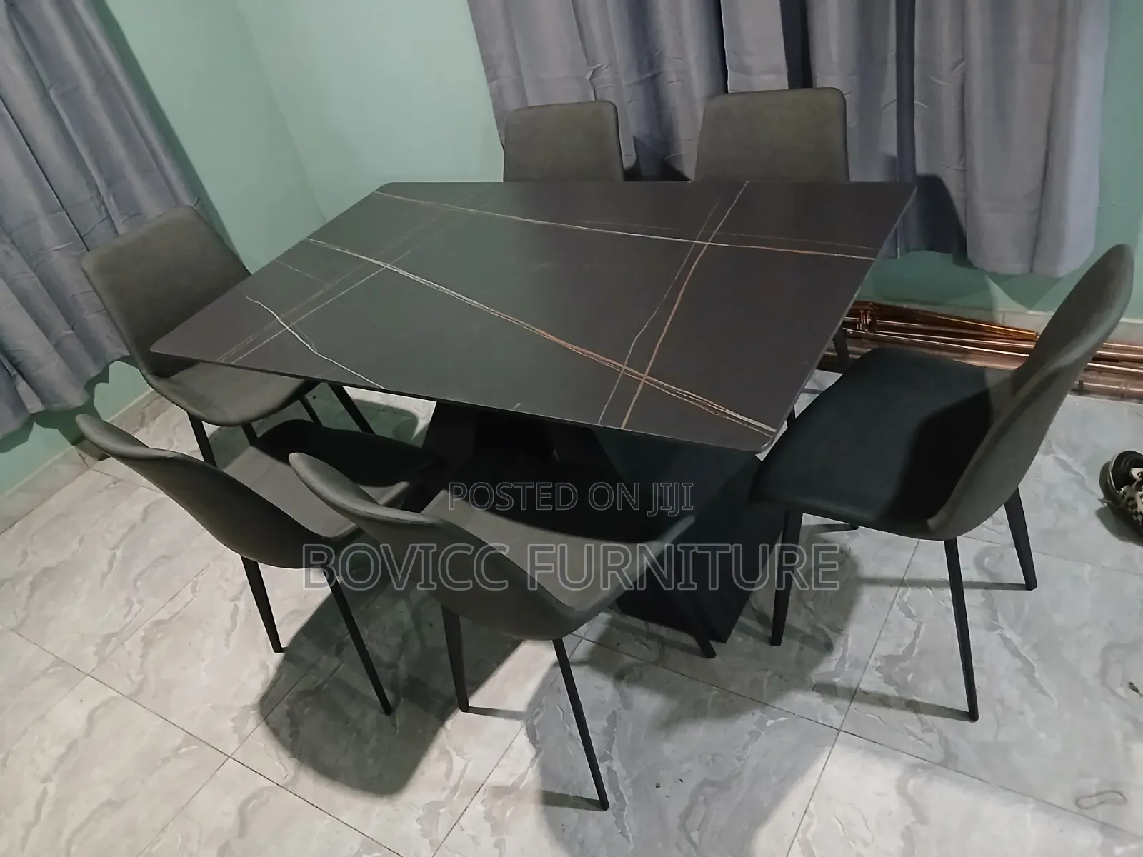 Quality 6vseater Dining Table
