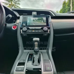 Honda Civic 2019 Silver
