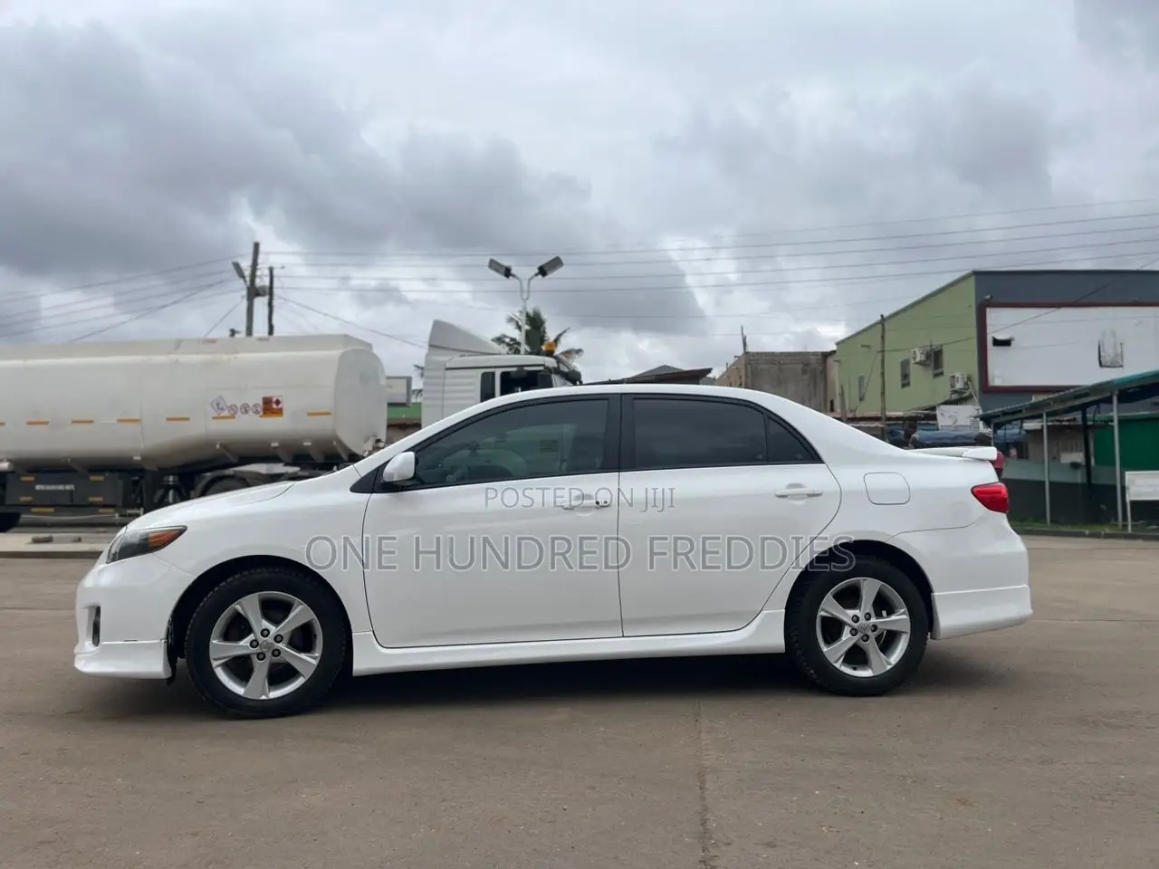 Toyota Corolla 2013 White