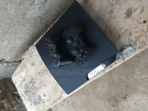 Play Station 3 Slim