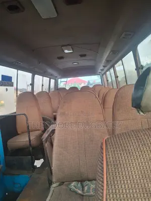 Toyota Coaster 1995 Blue