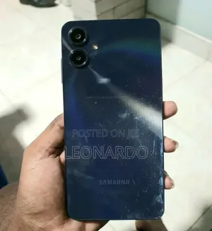 Samsung Galaxy A06 64 GB Black