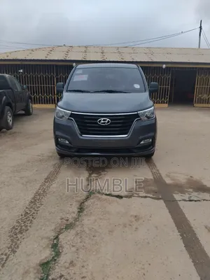Hyundai H200 2018 Silver