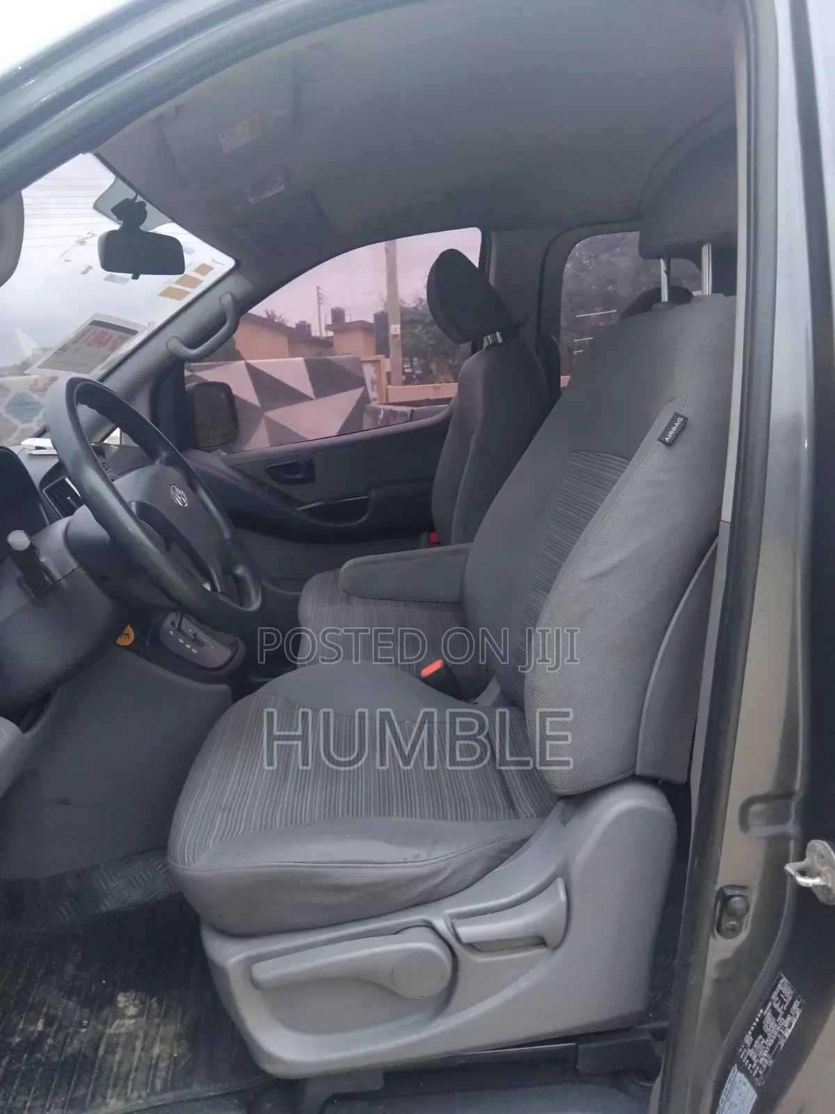 Hyundai H200 2018 Silver