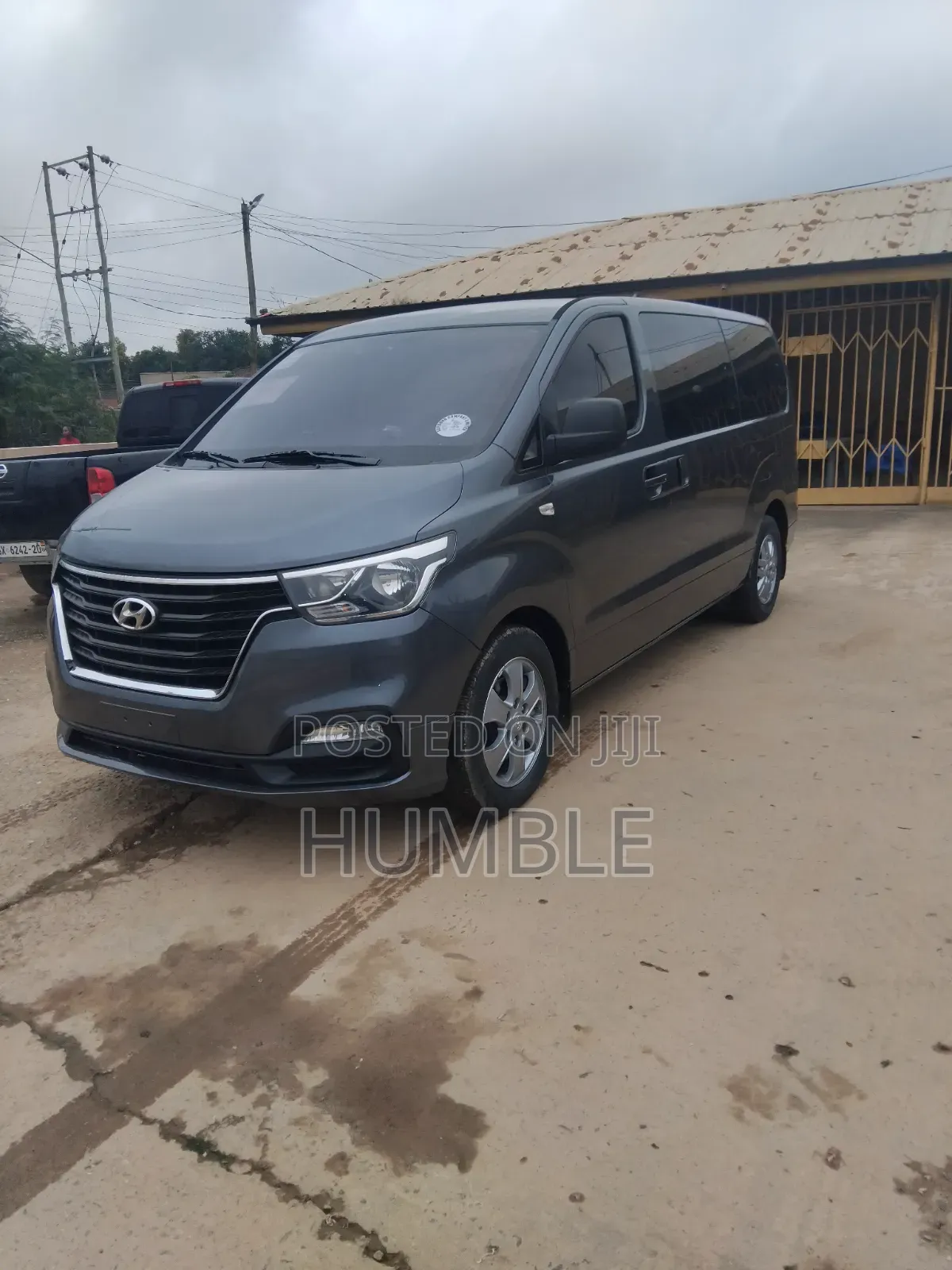 Hyundai H200 2018 Silver