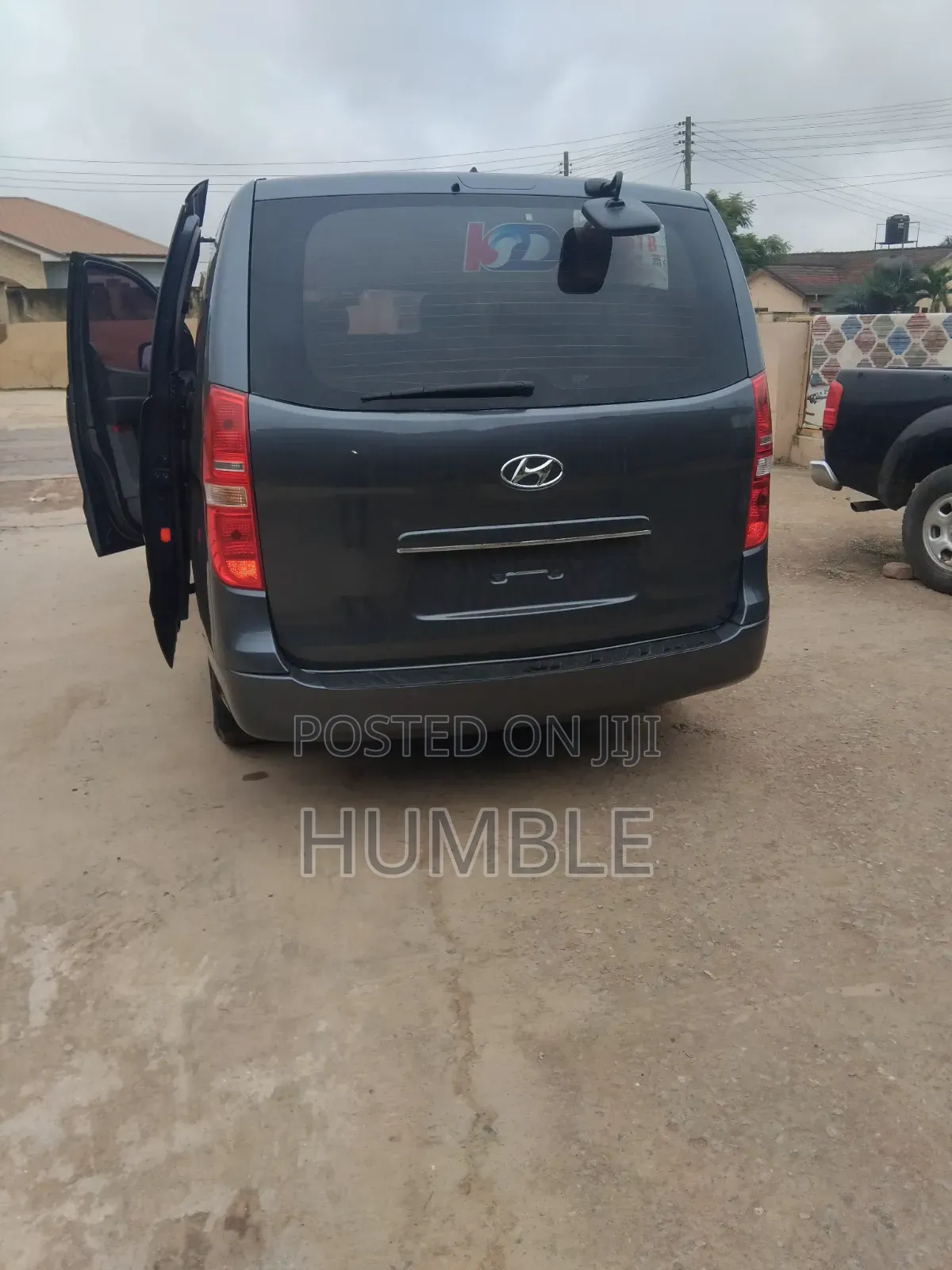 Hyundai H200 2018 Silver