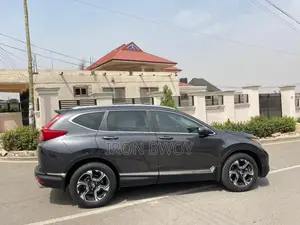 Honda CR-V Touring FWD 2018 Gray