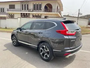 Honda CR-V Touring FWD 2018 Gray