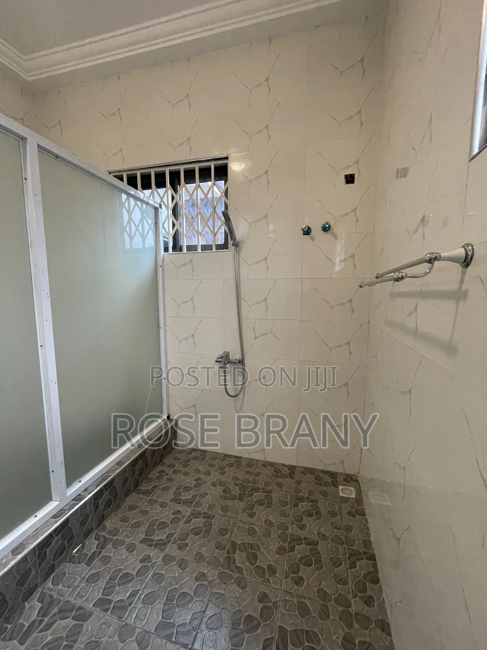 4bdrm House in Accra Metropolitan for rent